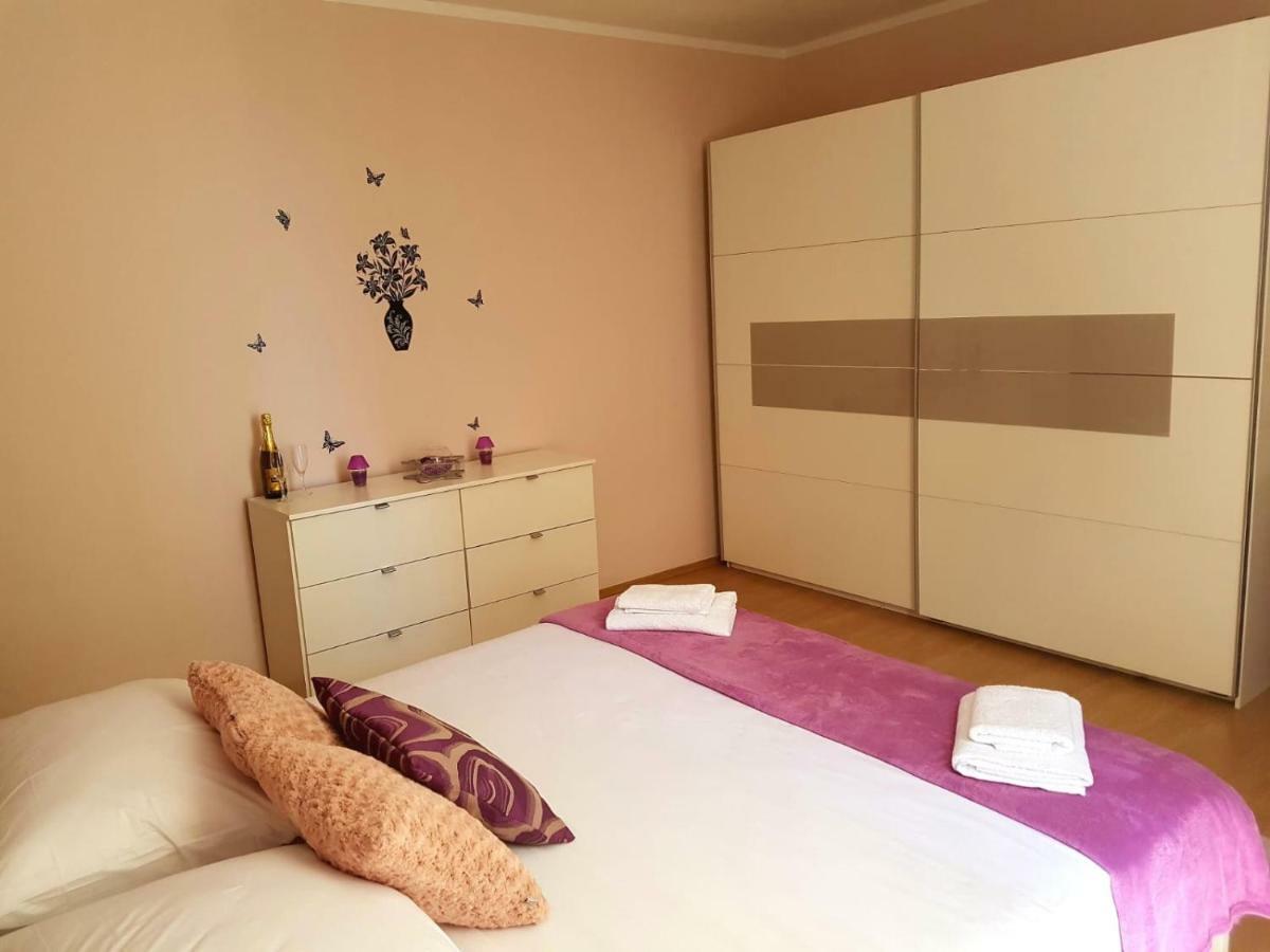 Apartments Sea View Split Bagian luar foto