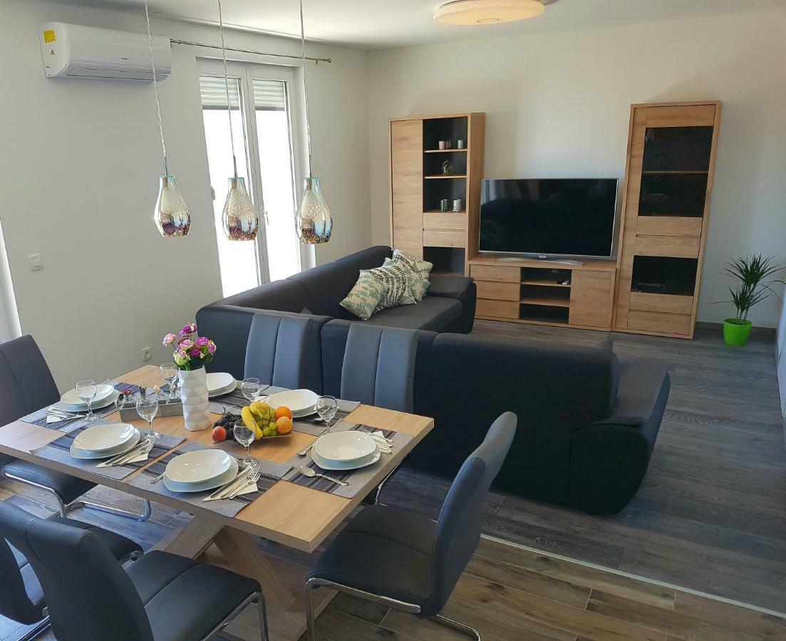 Apartments Sea View Split Bagian luar foto